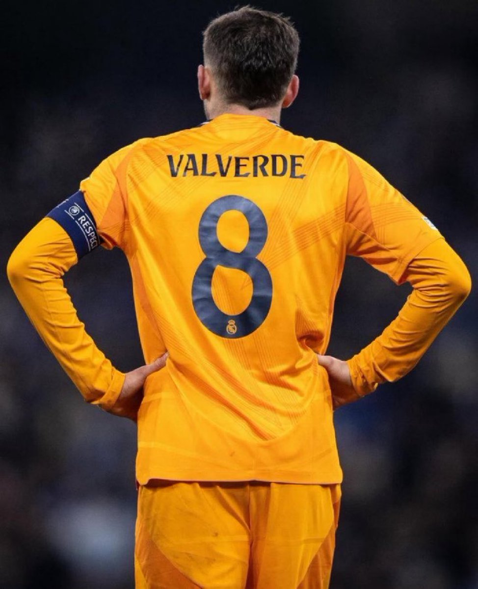 TheFootySage's tweet image. Happy birthday to my favorite Real Madrid player right now @fedeevalverde 🤍