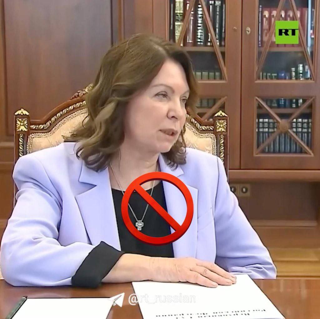 AndySch64494719's tweet image. Die Leiterin des Obersten Gerichtshofs der Russischen Föderation, Irina Podnosova, ist in Moskau gestorben.
Huch war was im Tee?