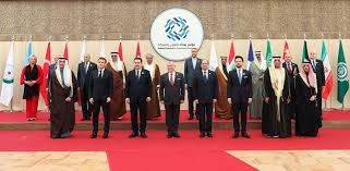 Malbrunot's tweet image. France-Irak-Syrie. INFO FIGARO. Selon des sources diplomatiques, Emmanuel Macron devrait se rendre à Bagdad en septembre pour participer à la troisième édition de la Conférence dite de Bagdad qui regroupe, aux côtés de la France, l'Irak et ses voisins arabes, turcs et iraniens.…