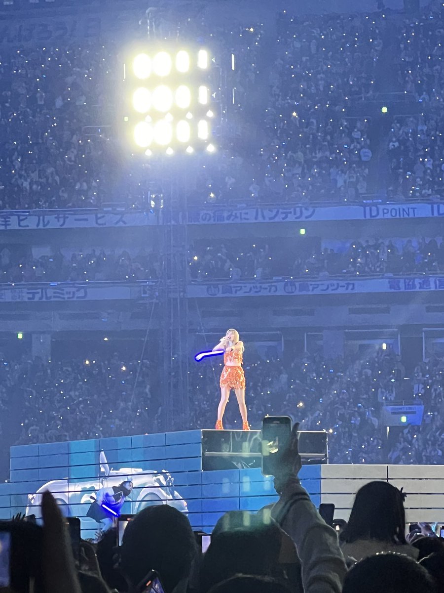 itsfearlesshn13's tweet image. welcome home, 1989🩵
p.s. it's my husband's favorite album
#1989EraTSTheErasTour
@taylornation13