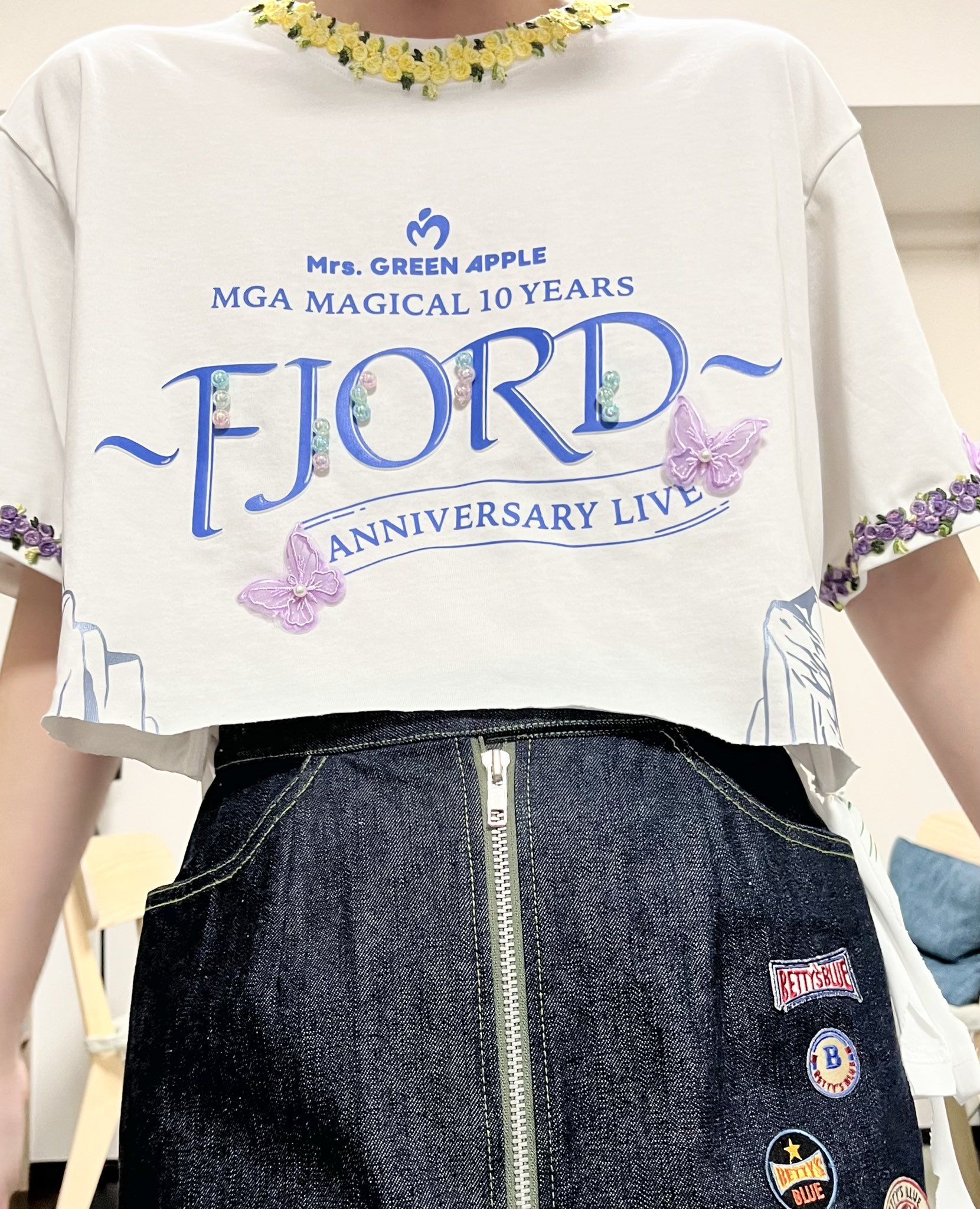 ミセス 限定Tシャツ&TWELVE キーホルダーセット フィヨルド MGA MAGICAL 10 YEARS ANNIVERSARY LIVE 〜FJORD〜 GOODS – Mrs