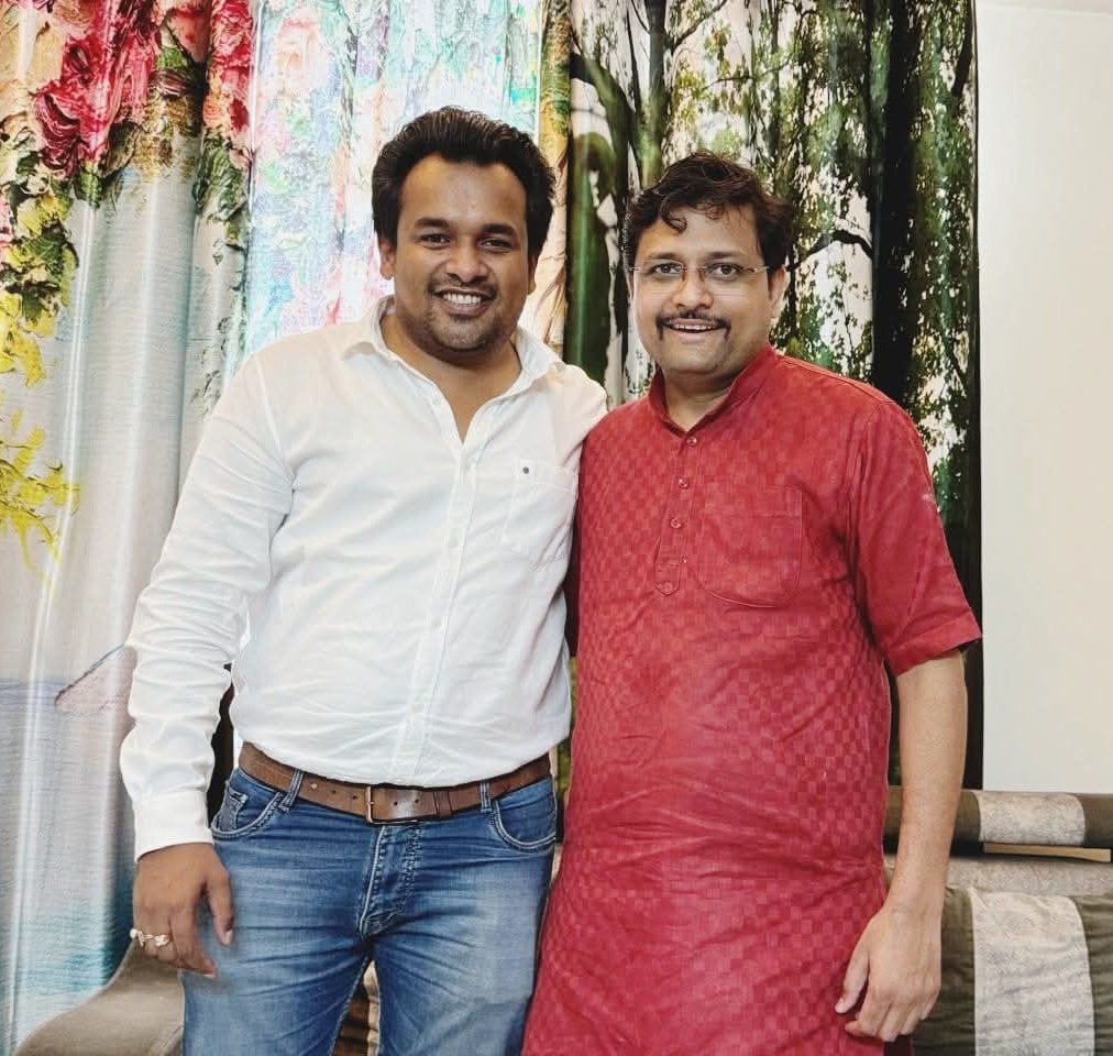 Shivansh 'Sirji' (@shivanshsirji) on Twitter photo рдореЗрд░реЗ рдЕрднрд┐рдиреНрди рдорд┐рддреНрд░, рднрд╛рдЬрдкрд╛ рдХреЗ рдХрд░реНрдорда рдХрд╛рд░реНрдпрдХрд░реНрддрд╛ рд╡ рднрд╛рдЬрдкрд╛ рдЧреМрддрдордмреБрджреНрдз рдирдЧрд░ рдХреЗ рд╕реЛрд╢рд▓ рдореАрдбрд┐рдпрд╛ рд╕рдВрдпреЛрдЬрдХ рдЕрддрд┐рдкреНрд░рд┐рдп рдкреНрд░рд┐рдп рднрд╛рдИ <a href="/varundhimans/">ЁЯЪйрдЦрдгреНрдбрдкрд░рд╢реБ:ЁЯЪй ЁЯЗоЁЯЗ│ Varun Dhiman ЁЯЗоЁЯЗ│</a> рдЬреА рдЖрдкрдХреЛ рдЬрдиреНрдорджрд┐рди рдХреА рдЕрдиреЗрдХреЛ рд╢реБрднрдХрд╛рдордирд╛рдПрдВ рд╡ рдмрдзрд╛рдИред рд╣рдиреБрдорд╛рдирдЬреА рд╡ рдиреАрдо рдХрд░реМрд▓реА рдмрд╛рдмрд╛ рдХрд╛ рдЖрд╢реАрд░реНрд╡рд╛рдж рдпреВрдБрд╣реА рдмрдирд╛ рд░рд╣реЗред рдореЗрд░реЗ рдЕрднрд┐рдиреНрди рдорд┐рддреНрд░, рднрд╛рдЬрдкрд╛ рдХреЗ рдХрд░реНрдорда рдХрд╛рд░реНрдпрдХрд░реНрддрд╛ рд╡ рднрд╛рдЬрдкрд╛ рдЧреМрддрдордмреБрджреНрдз рдирдЧрд░ рдХреЗ рд╕реЛрд╢рд▓ рдореАрдбрд┐рдпрд╛ рд╕рдВрдпреЛрдЬрдХ рдЕрддрд┐рдкреНрд░рд┐рдп рдкреНрд░рд┐рдп рднрд╛рдИ <a href="/varundhimans/">ЁЯЪйрдЦрдгреНрдбрдкрд░рд╢реБ:ЁЯЪй ЁЯЗоЁЯЗ│ Varun Dhiman ЁЯЗоЁЯЗ│</a> рдЬреА рдЖрдкрдХреЛ рдЬрдиреНрдорджрд┐рди рдХреА рдЕрдиреЗрдХреЛ рд╢реБрднрдХрд╛рдордирд╛рдПрдВ рд╡ рдмрдзрд╛рдИред рд╣рдиреБрдорд╛рдирдЬреА рд╡ рдиреАрдо рдХрд░реМрд▓реА рдмрд╛рдмрд╛ рдХрд╛ рдЖрд╢реАрд░реНрд╡рд╛рдж рдпреВрдБрд╣реА рдмрдирд╛ рд░рд╣реЗред