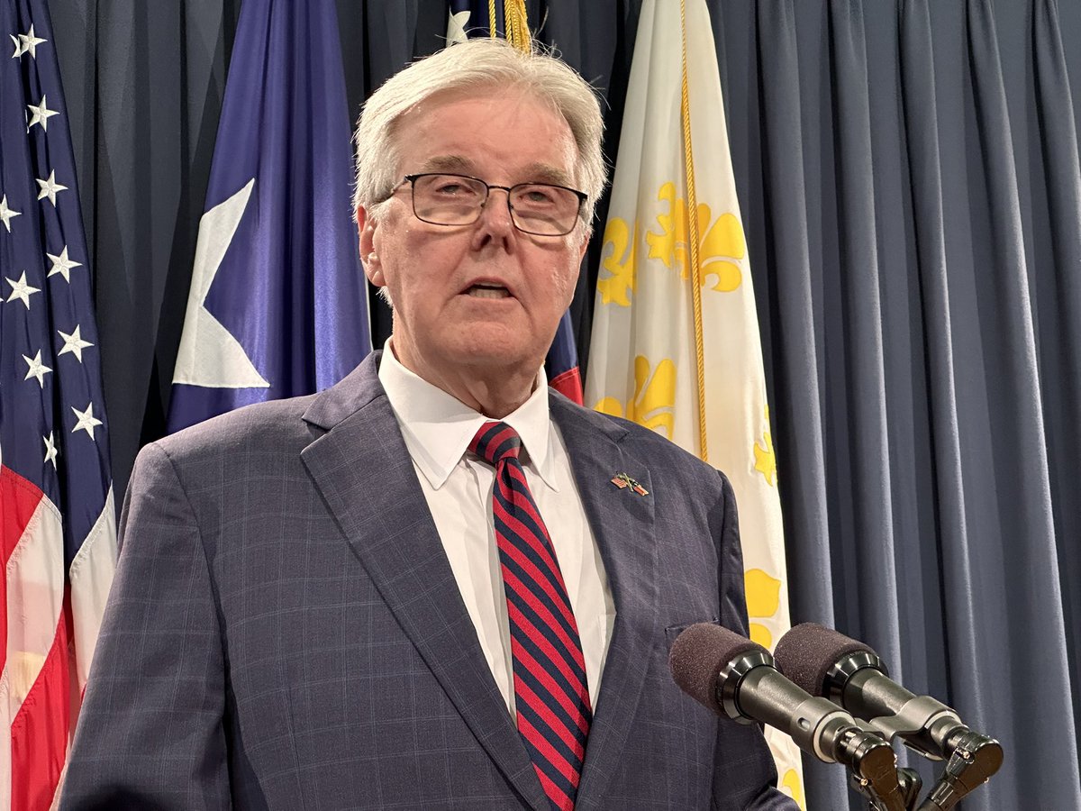 RayParker76's tweet image. @LtGovTX @DanPatrick @TomOliverson @electcharles
These 3 men could care less about veterans, chronic pain patients, local businesses, or their constituents. They are the epitome of self serving corruption. They parade as holier than thou men of Christ, while lining their…