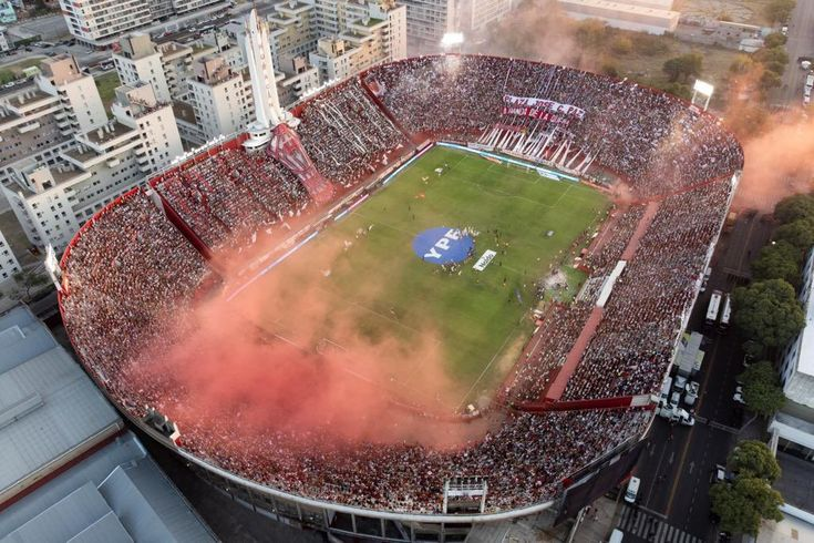El domingo, en el clásico contra Boca, hay que llenar el Ducó para cortar la racha negativa y empezar a pensar en ser protagonistas de nuevo. Todos al Palacio!