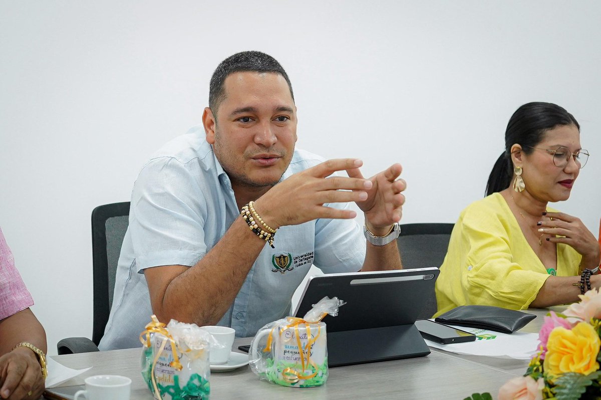 Universidad de Cartagena (@uni_cartagena) on Twitter photo Una delegación nuestra en cabezada por el rector, vicerrectores y la decana de Medicina asistieron al conversatorio de referenciación académica para la Acreditación en la <a href="/UnicesarOficial/">UnipopularCesarOficial</a> Esto hace parte del acompañamiento para la acreditación de sus programas del área de salud Una delegación nuestra en cabezada por el rector, vicerrectores y la decana de Medicina asistieron al conversatorio de referenciación académica para la Acreditación en la <a href="/UnicesarOficial/">UnipopularCesarOficial</a> Esto hace parte del acompañamiento para la acreditación de sus programas del área de salud