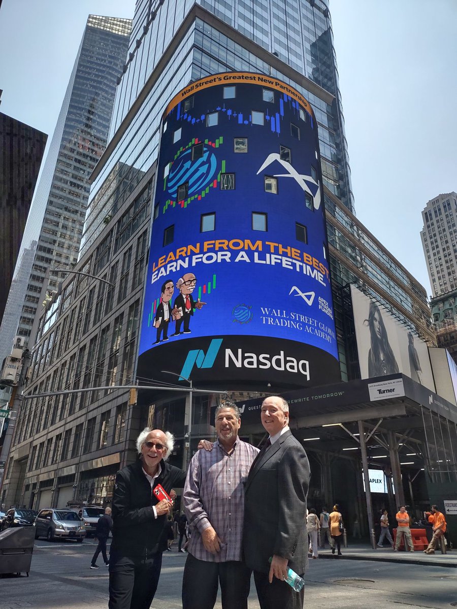 ApexTradeFund's tweet image. It’s been an incredible day on Wall st and Times Square with Wall Street Global Trading Academy!
#newtothesquare #apextraderfunding #futures #futurestrading #daytrading #wallst
