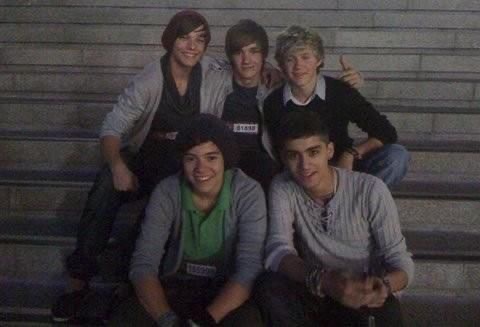 updatingljp's tweet image. Today marks 15 years since One Direction was formed. 🤍
#15YearsOfOneDirection