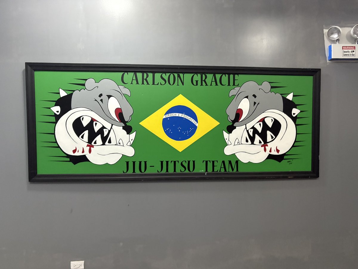 billroach_'s tweet image. Today we were able to train at the historic Carlson Gracie Jiu Jitsu headquarters in Chicago.
This was truly a highlight of mine.
Obrigado, Carlson.