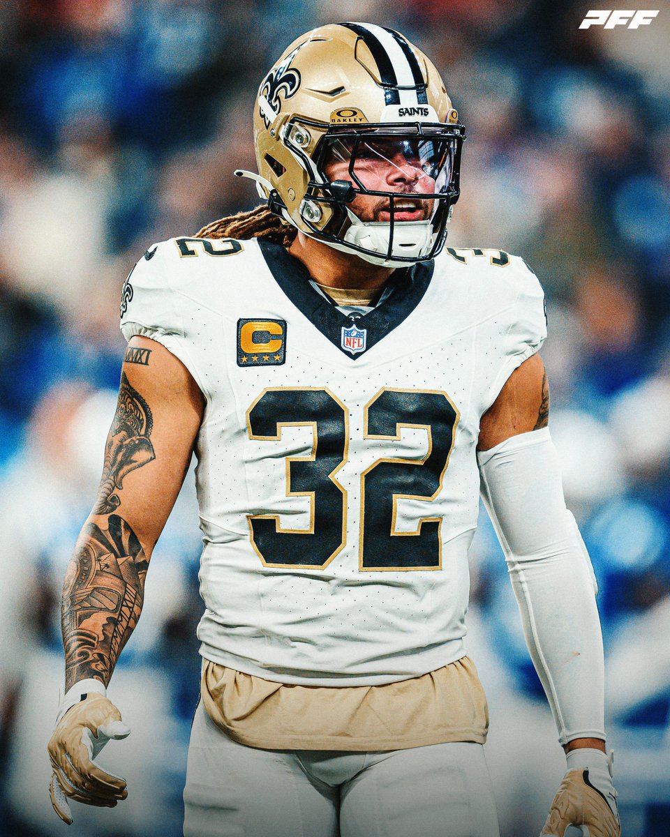 PFF's tweet image. Tyrann Mathieu in his 12-year career:
🔒 91.3 PFF grade
🔒 36 interceptions
🔒 53 forced incompletions
🔒 55 TFLs
What a career 🙌