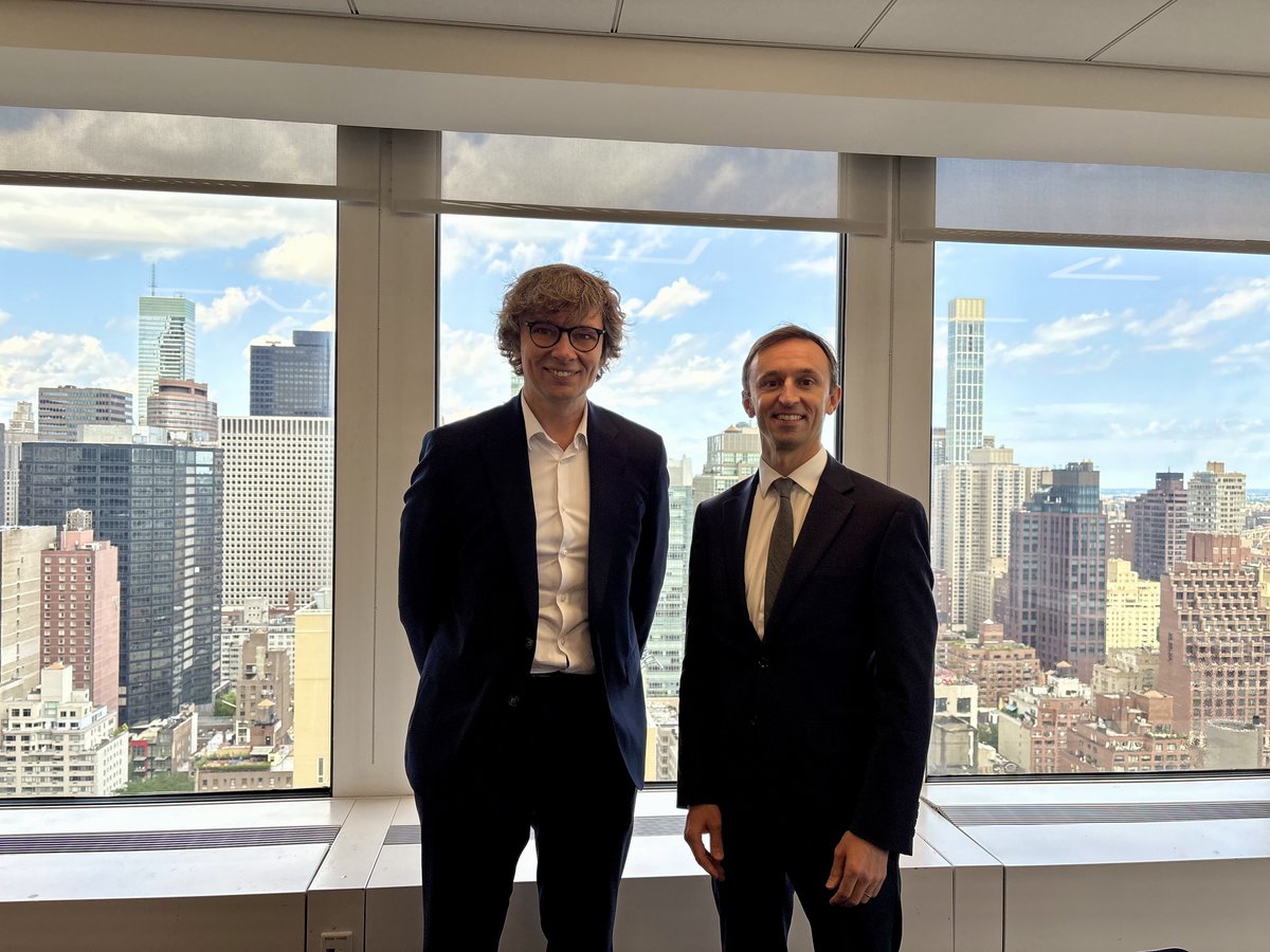 ITUatUNHQ's tweet image. ITU DSG @tlamanauskas was pleased to meet with Amb. Archie Young of @UKUN_NewYork to discuss topics including artificial intelligence, the WSIS+20 Review (@WSISprocess), and the implementation of the Pact for the Future.