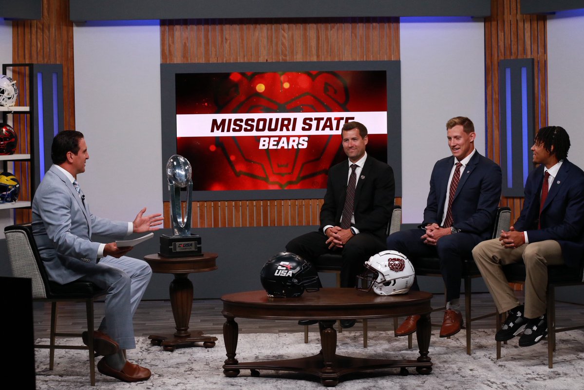 MoStateFootball's tweet image. That’s a wrap on our first @ConferenceUSA Football Media Day 🎬

#OutHitOutHustle | #ProveIt | #NoLimitsOnUs
