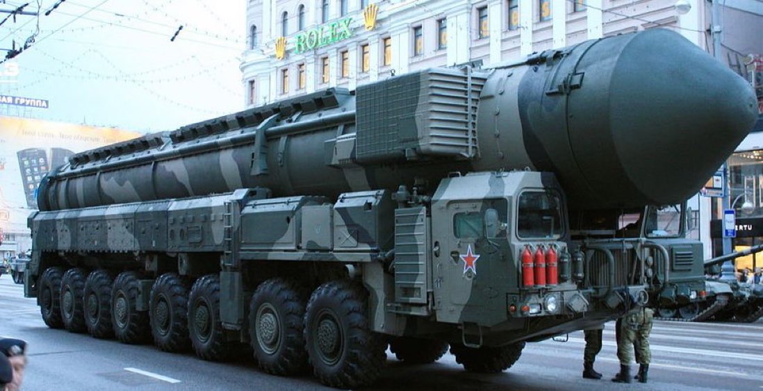 AdameMedia's tweet image. BREAKING: 🚨 WASHINGTON DEPLOYS NUCLEAR BOMBS IN BRITAIN FOR THE FIRST TIME SINCE 2008.
Russian analysts predict Russia to deploy nuclear warheads in Belarus and the strengthening of the arsenal in Kaliningrad on NATO's borders.
We are led by corrupt robber barons.