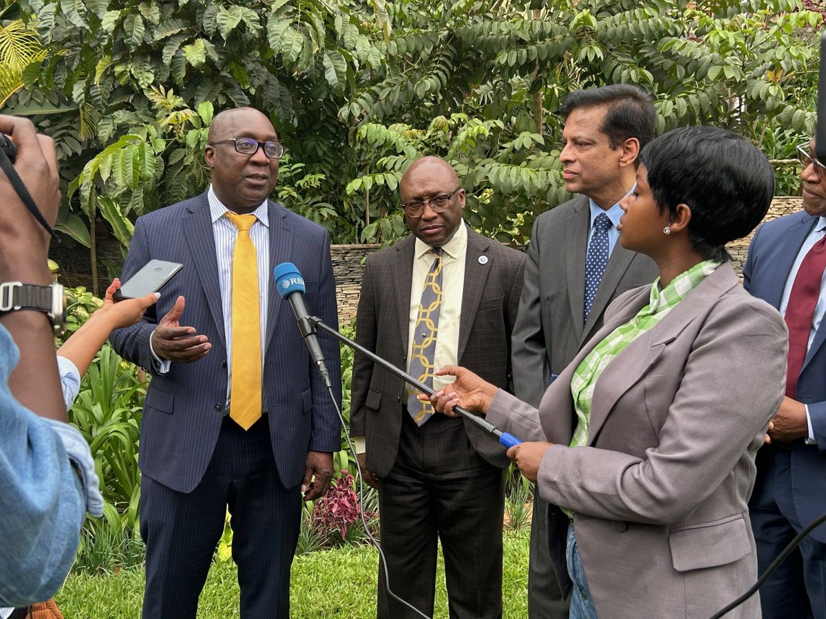 SUNYPolyInst's tweet image. Members of the delegation, including #SUNYPoly President Wole Soboyejo, also took the time to speak with members of the Rwandan national media about the #SUNYAfricaInitiative.#suny @sunyoswego @FredoniaU