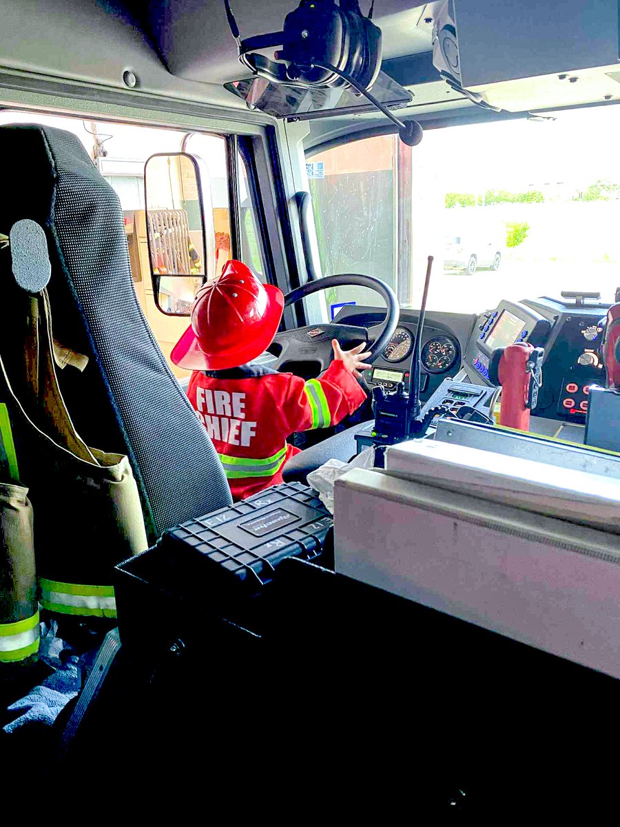 .<a href="/WacoTXFire/">Waco Fire Department</a> Station 12 had a visit from a new chief in town!

Cooper (decked out in his chief outfit!) and his parents dropped by for a visit to the station because he's VERY interested in all things firefighting.

The crew enjoyed showing him the ropes!

#wacotexas #wacofire