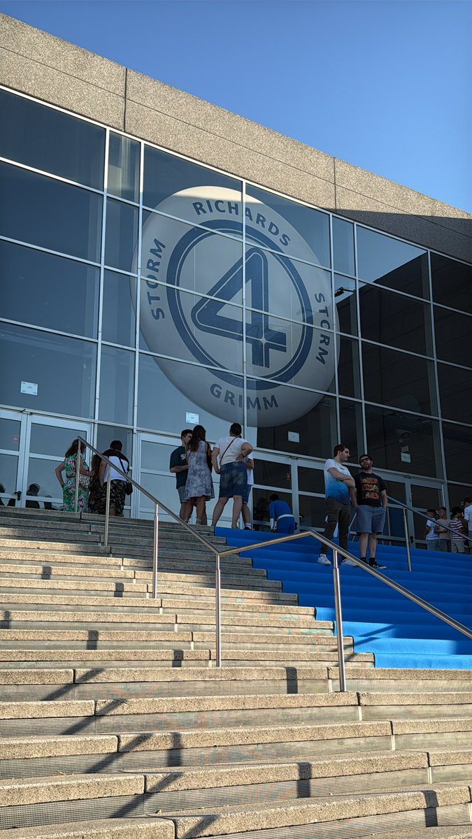 Alex12_FM's tweet image. 👀 #FantasticFour @MarvelSpain