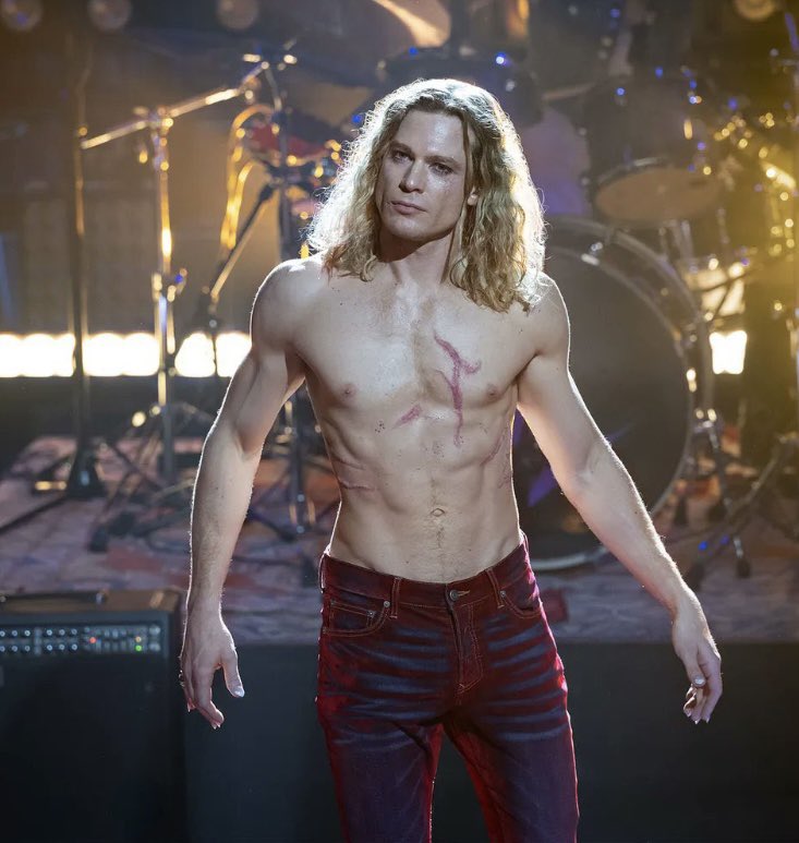 💭🩸 (@lioncourthinker) on Twitter photo 