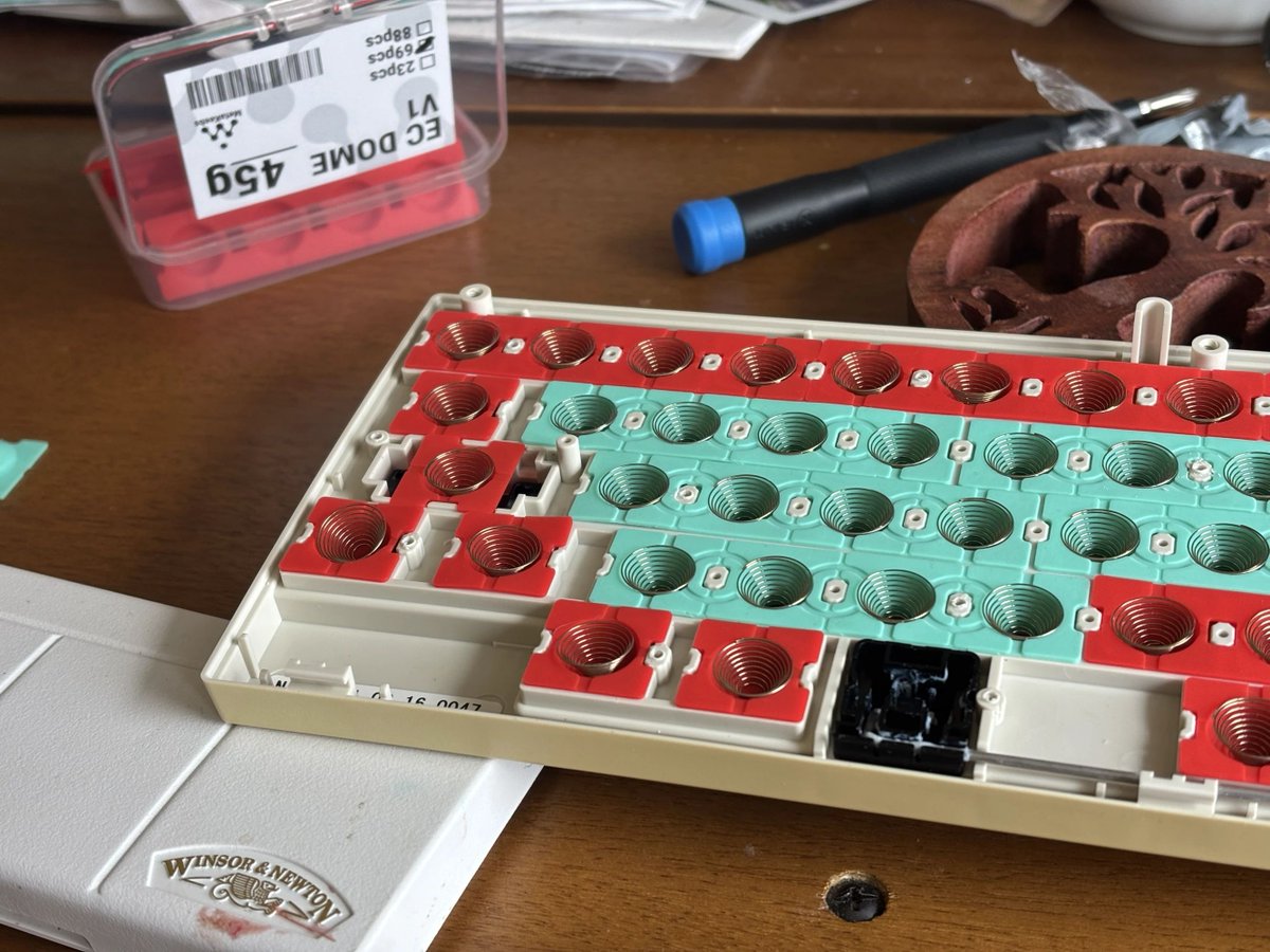 pketh's tweet image. Taking a break from blog post typing to do a dome swap on my 12 year old HHKB. I've been trying to find an alternative to the stock feel that's not too hard and not too soft...