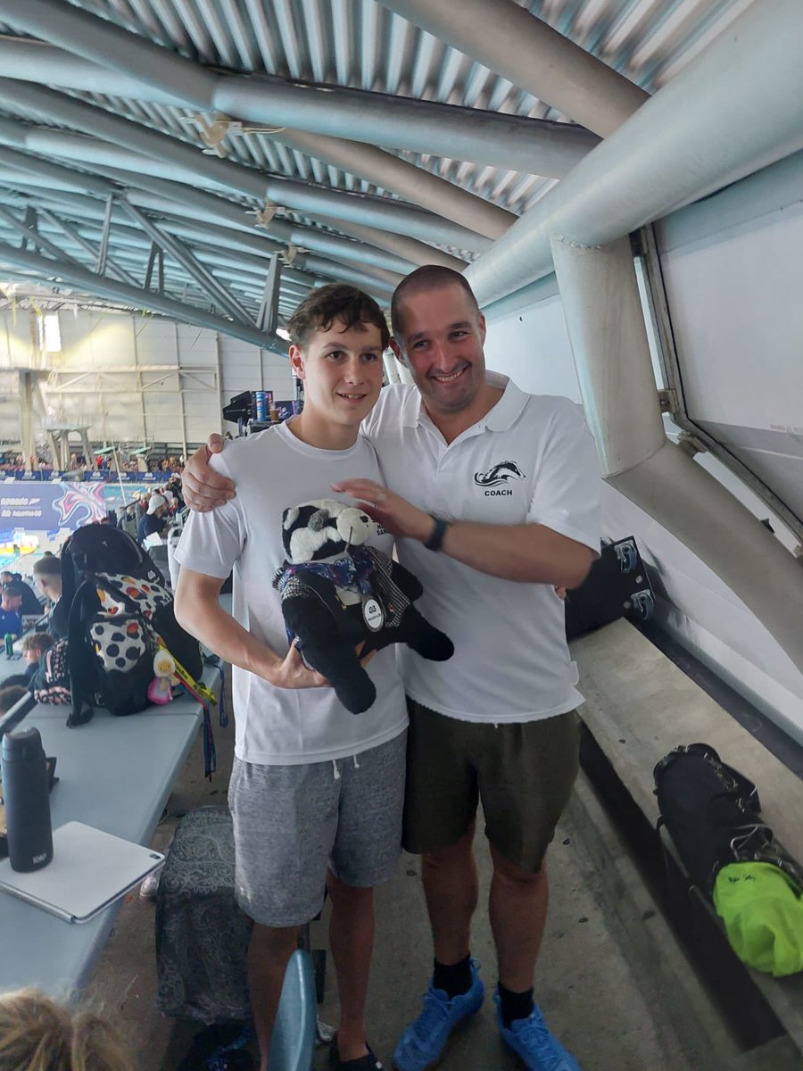 ElthamCollAqua's tweet image. Aquatics GB “NextGen” Championships Results:

Hayden wins DOUBLE SILVER tonight in the finals of the 100m FC and 400m IM to become the first Bromley SC swimmer to pick up 2 medals in the same session. 

A remarkable achievement to race pretty much back to back finals in 2 new PBs