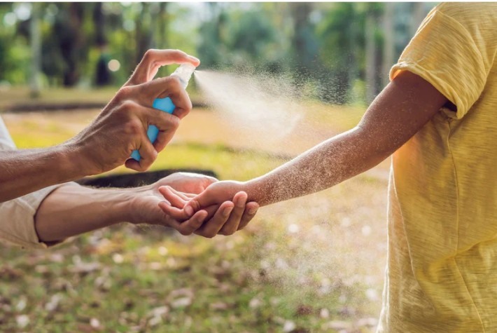 TCWholeHealth's tweet image. 🦟🕷️Insect repellent can help to reduce the risk of bites from disease carriers such as ticks and mosquitos. But which kind is right for you and your family? 🦟🕷️
Use the @EPA's search tool to find the certified product that meets your needs: epa.gov/insect-repelle…