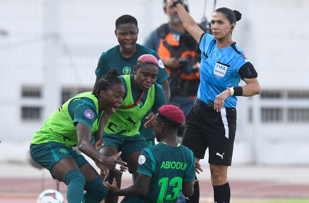 ewnupdates's tweet image. Nigeria ends Banyana's WAFCON title defence shorturl.at/CnHlN