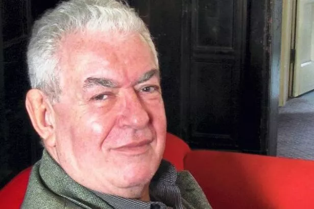 UnityNewsNet's tweet image. Alex Langsam is a billionaire.
He is the biggest beneficiary of the migrant invasion of Britain to the tune of £40 MILLION per year as the owner of 'Britannia Hotels'.
His parents were jewish 'refugees' who came here in the 1930's.
He is considered domiciled in Austria for…