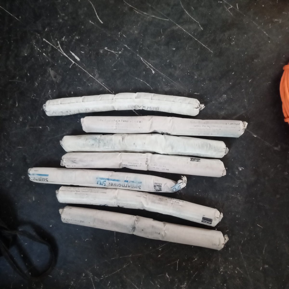 _ArriveAlive's tweet image. 243 Suspects arrested and 530 rounds of ammunition seized during Vala Umgodi operations over the past week
tinyurl.com/23f5wa33
#ArriveAlive #Crime #GunsOffTheStreets @SAPoliceService