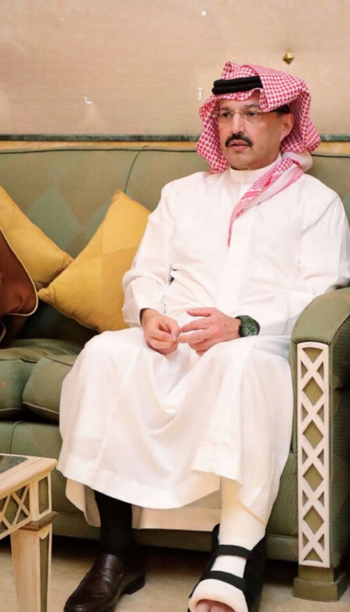 reymm12N12's tweet image. #تركي_بن_طلال
خطاك السوء ياسيدي
جعل عنك البأس زايل يا معكاز الجنوب
لا توكأ في عصا وأنت متوكئ جبال