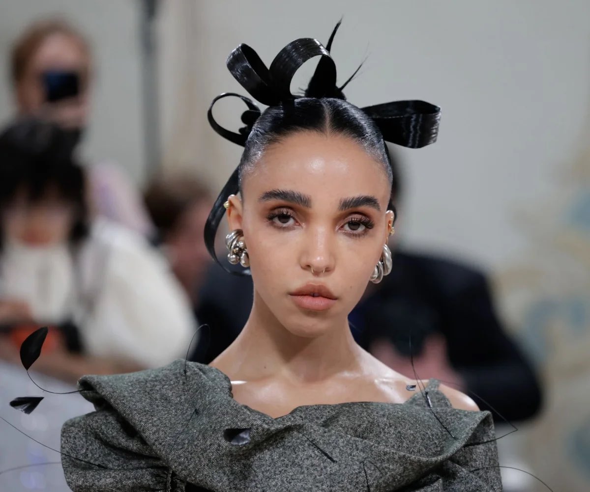 Pop Crave tweet media