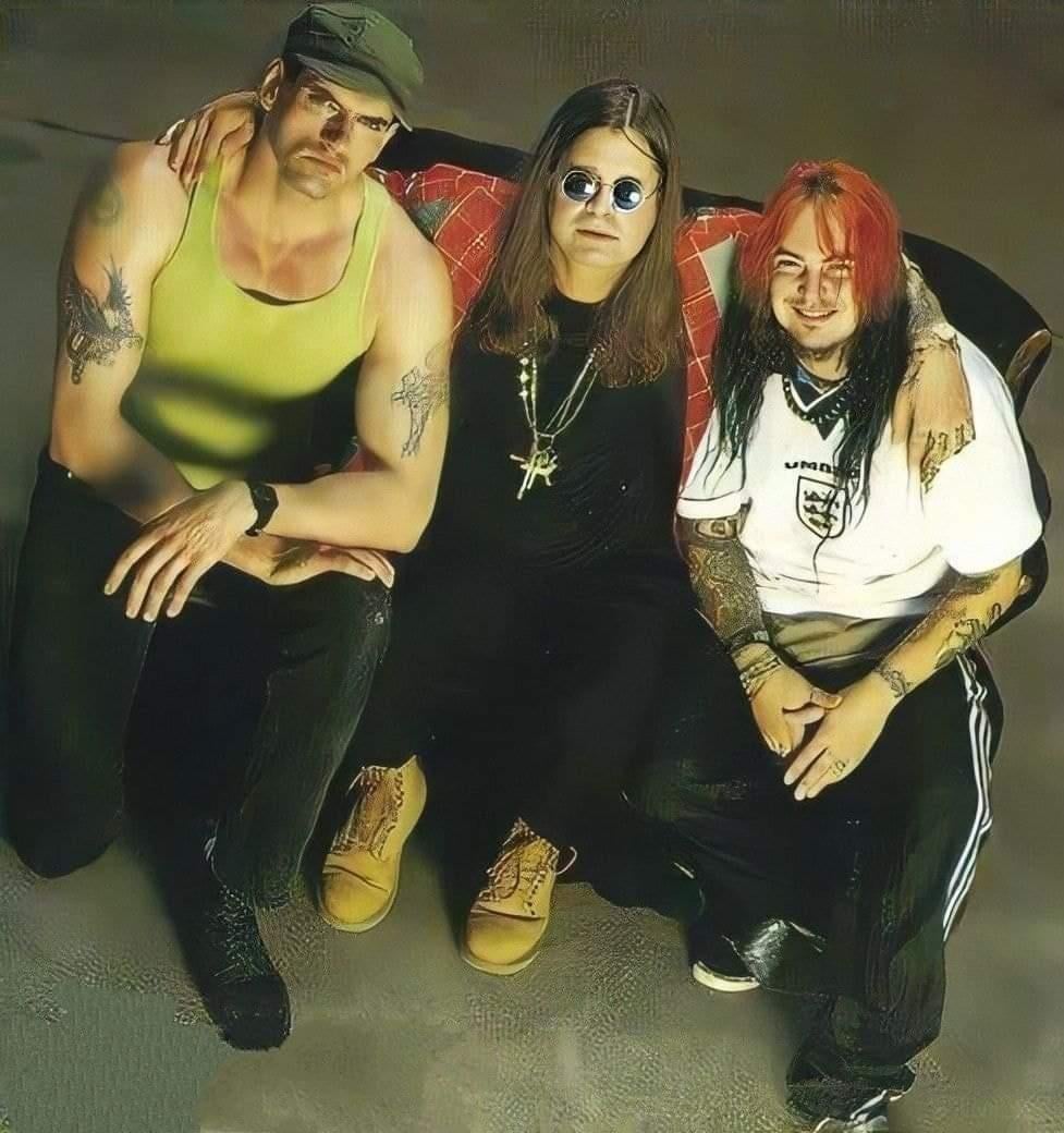 Absolunar's tweet image. another one of my Heroes gone.
thank you for everything.
the days you've gotten me through.
Rest in Power Ozzy