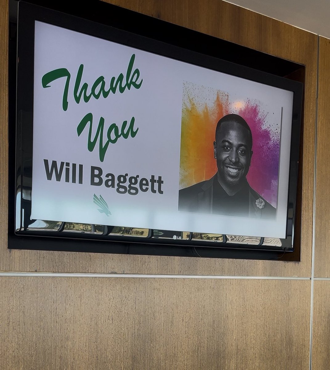 OneBaggTalk's tweet image. It’s showtime here at @MeanGreenSports!
Special thanks to @jkalyn13 for responding to a cold email from me in 2015.
You made a difference in my life then and still are to this day! 🙏🏾