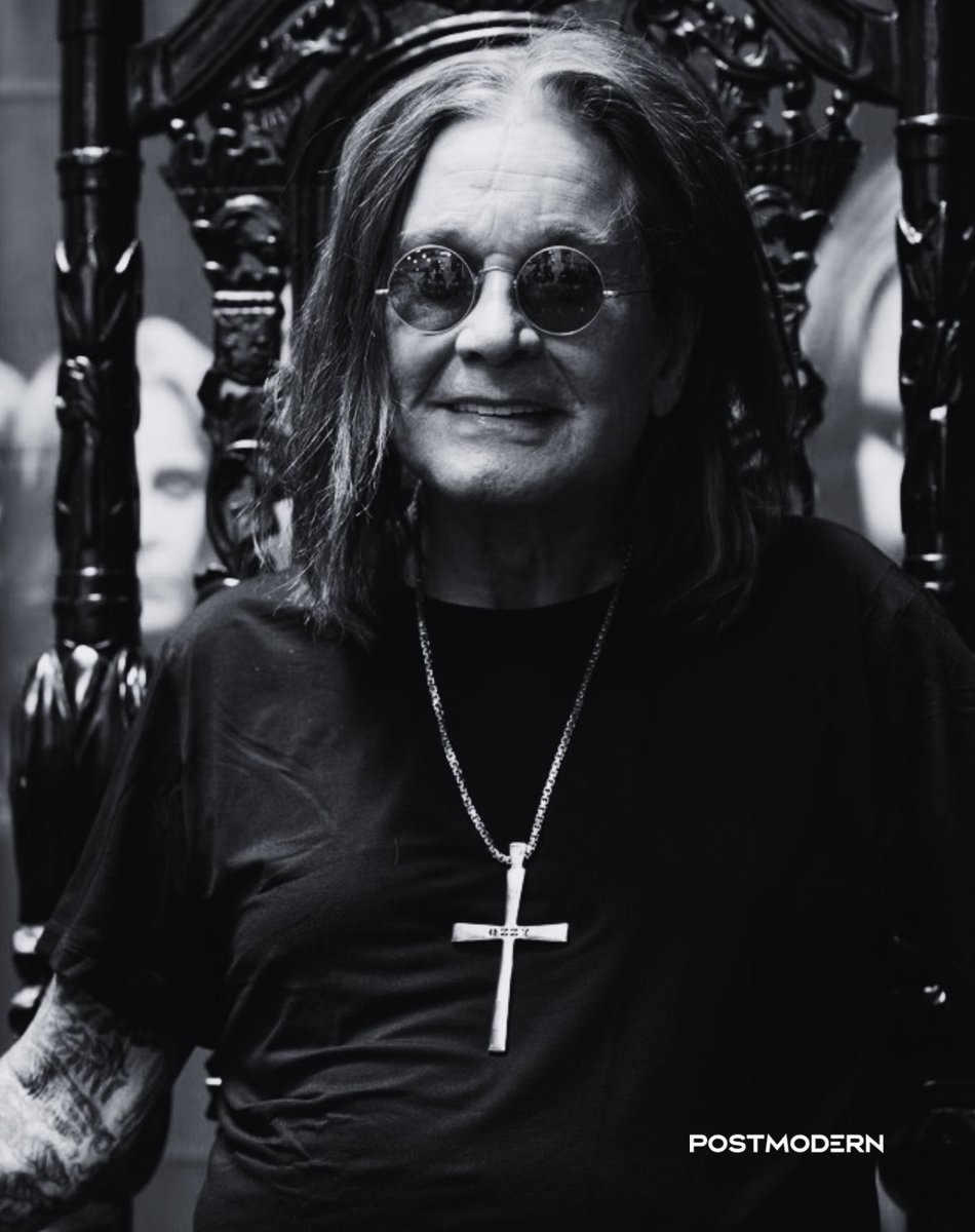 postmodeern's tweet image. Rock müziğin "Karanlık prensi" Ozzy Osbourne hayatını kaybetti.