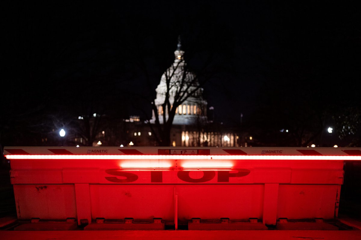 rollcall's tweet image. The House is increasing the amount of money available to individual members for security purposes ahead of the August recess. ow.ly/57La50Wtx5l