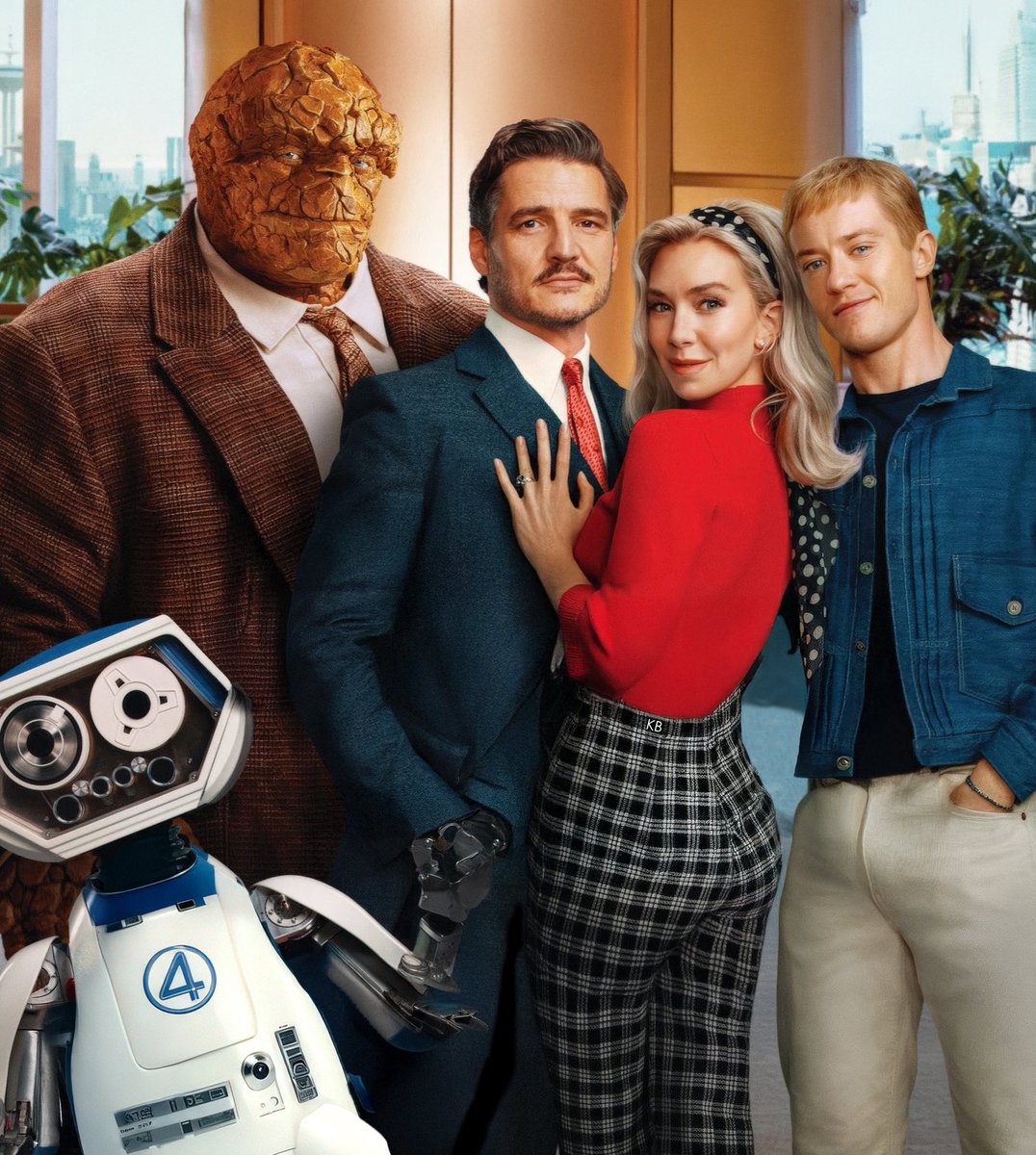 AvengersUpdated's tweet image. The cast of #TheFantasticFour on welcoming other heroes into the Baxter Building in ‘AVENGERS: DOOMSDAY’
Ebon: “It’s nice to have a little bit of a… not a home court advantage, but just to be on a set where something does feel familiar, because it can be pretty surreal when you…