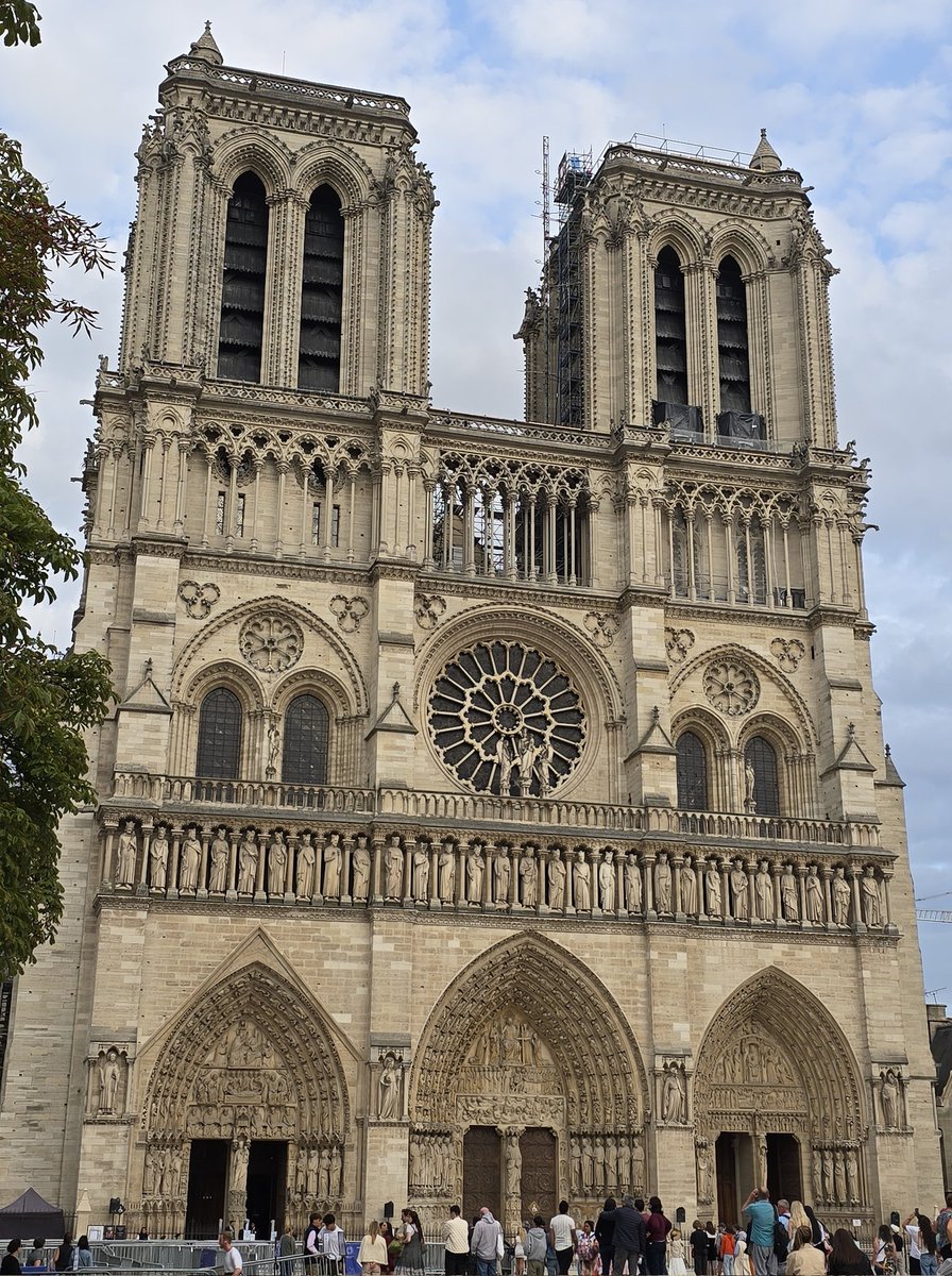 infoscathos's tweet image. Notre-Dame de Paris s'apprête à dire A DIEU au cardinal Vingt-Trois 🙏