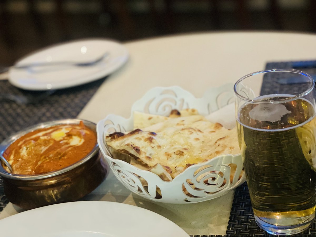 amothersmuse's tweet image. Pockets of happiness. ♥️ Lone dinner. The butter chicken and garlic naan is a comfort food for me. I’ve enjoyed this one at the Royal Dil. It’s exactly how I like it. Better than the oily one I had at that place in Woodlands.