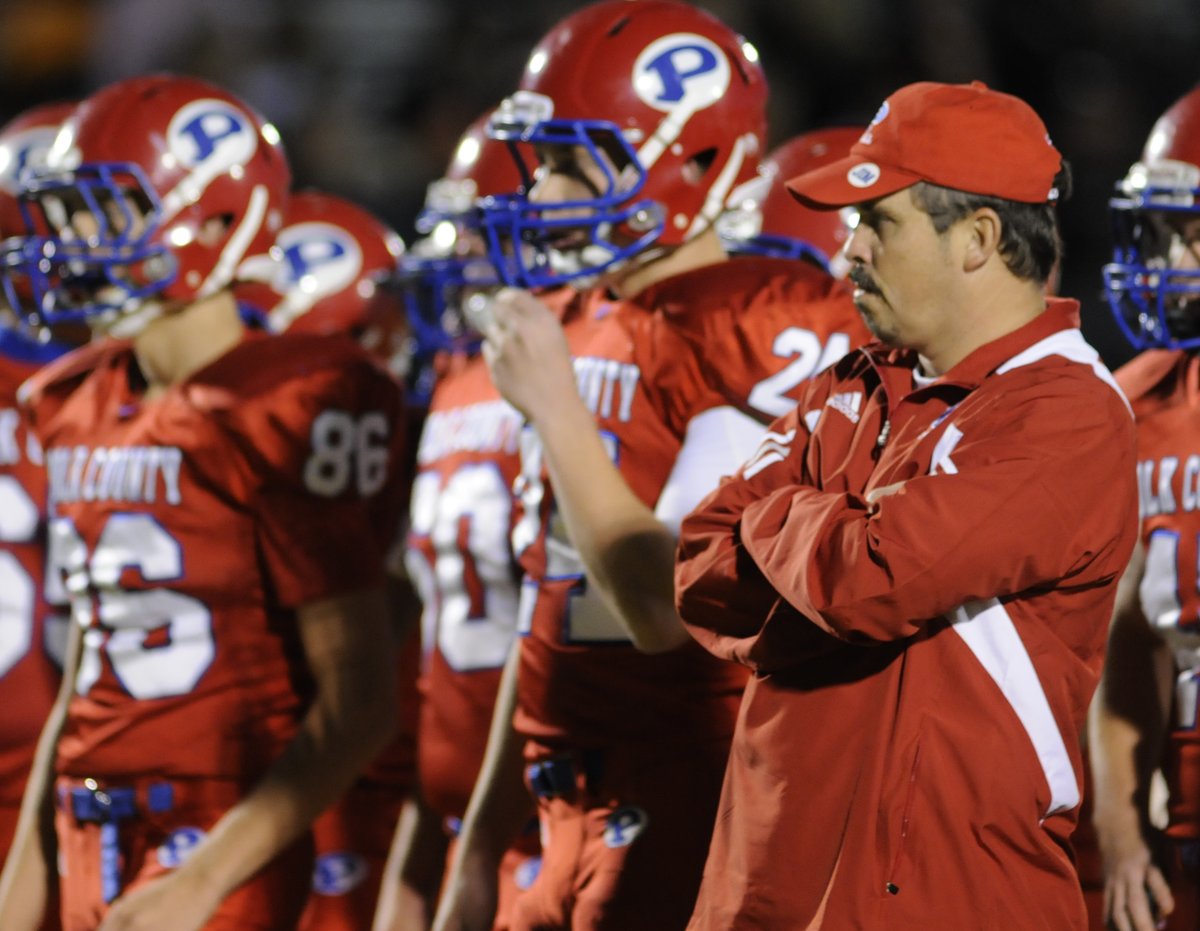 StephenHargis's tweet image. Best coach's quote so far from prep previews - Polk County's Derrick Davis when asked if their practices still begin by setting a physical tone with Oklahoma or 'Bull in a ring' drills: "We don't really have any bulls so ours might be more like a crippled calf in a circus drill."