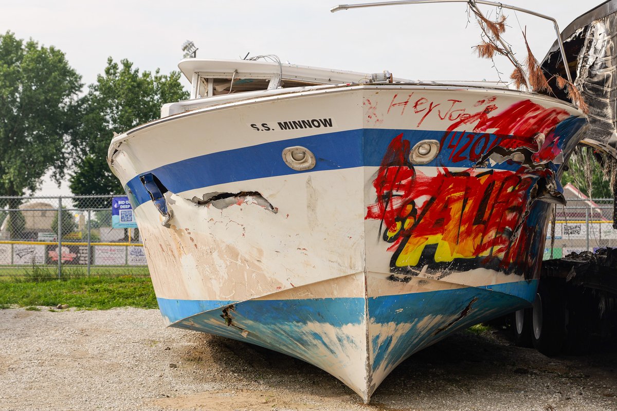 DavidCrowleyWI's tweet image. This morning, we marked a unique moment in Milwaukee County’s history by kicking off the auction of “Deep Thought,” the now-infamous boat that sat abandoned along Milwaukee’s lakefront for months and captured the curiosity of residents across the county.
This auction isn’t just…