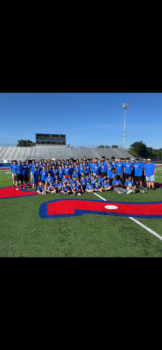 THANK YOU to all Players, Coaches, Parents, and Boosters who helped make our Youth Camp possible!! What a great experience to see our current and future Colts working together!! 
❤️ FAMILY 💙
❤️ 11 AS 1  💙