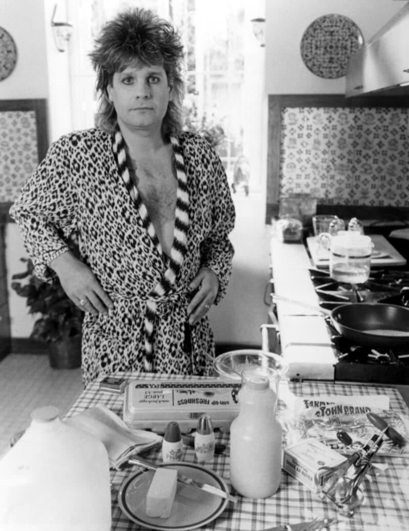 badtechno's tweet image. This one hurts. Goodbye Uncle Ozzy. Cook them all breakfast in the afterlife
youtu.be/pnhTPeKijdQ?si…