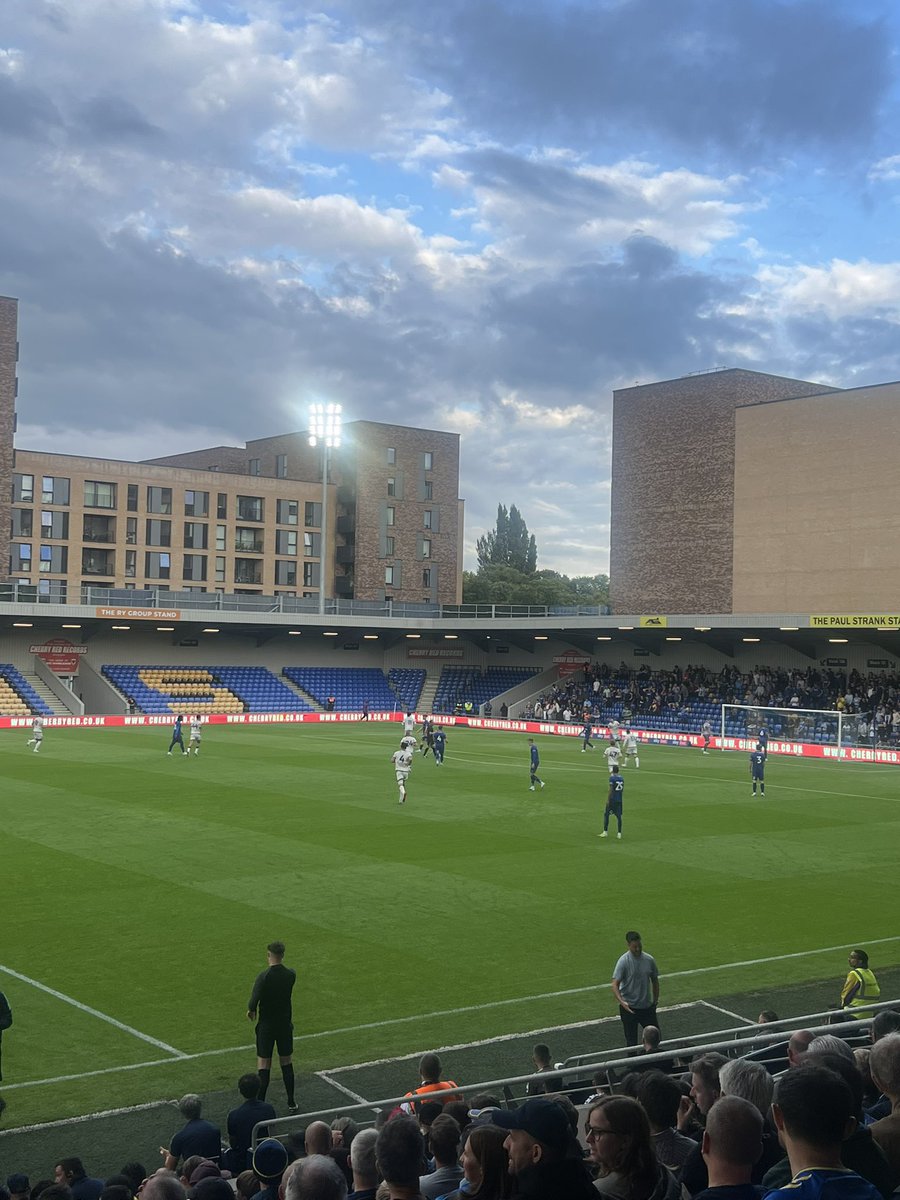 BroadcastMoose's tweet image. GOAL - 6mins - 0-1 - Femi Azeez from 22 yards stroked it into the far corner