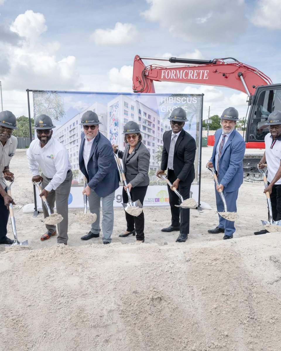 MayorDaniella's tweet image. Today, we broke ground on a new housing development in West Perrine! Hibiscus Grove will bring 270 affordable homes, retail and community spaces. A milestone for housing and South Dade’s future! #OurCounty