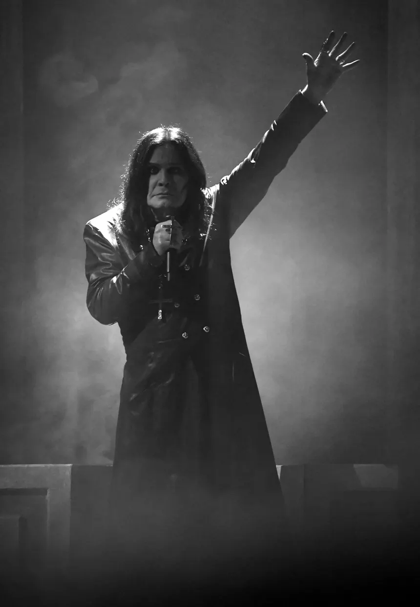 blueswerks's tweet image. RIP Ozzy🎶🙏🕊️