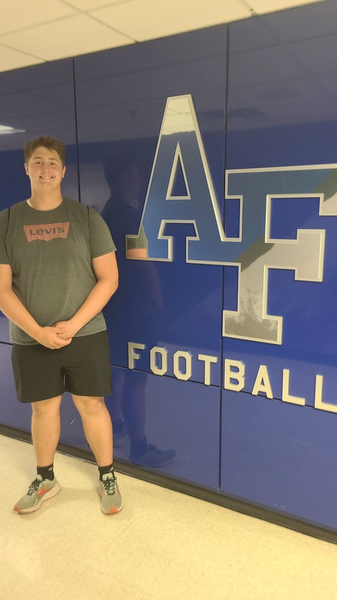 CaelGago's tweet image. Thank you @CoachLobotzke @AF_Football @MookieCarlile for having me out for a Jr day! I had a great time.

@MJ_NFLDraft @PrepRedzoneWI