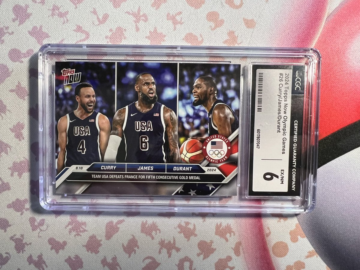 MartinPLDE's tweet image. 2024 Topps Now Olympic Games
#26 Curry/James/Durant
UNITED STATES OLYMPIC TEAM
CGC 6