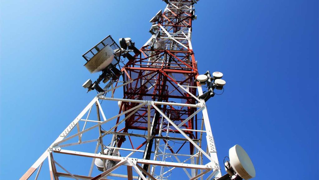NadeefSO's tweet image. UPDATE: All communication services have been cut from Balad Hawo.
Hormuud and Somtel are not working.
Residents are now using Safaricom network to communicate.