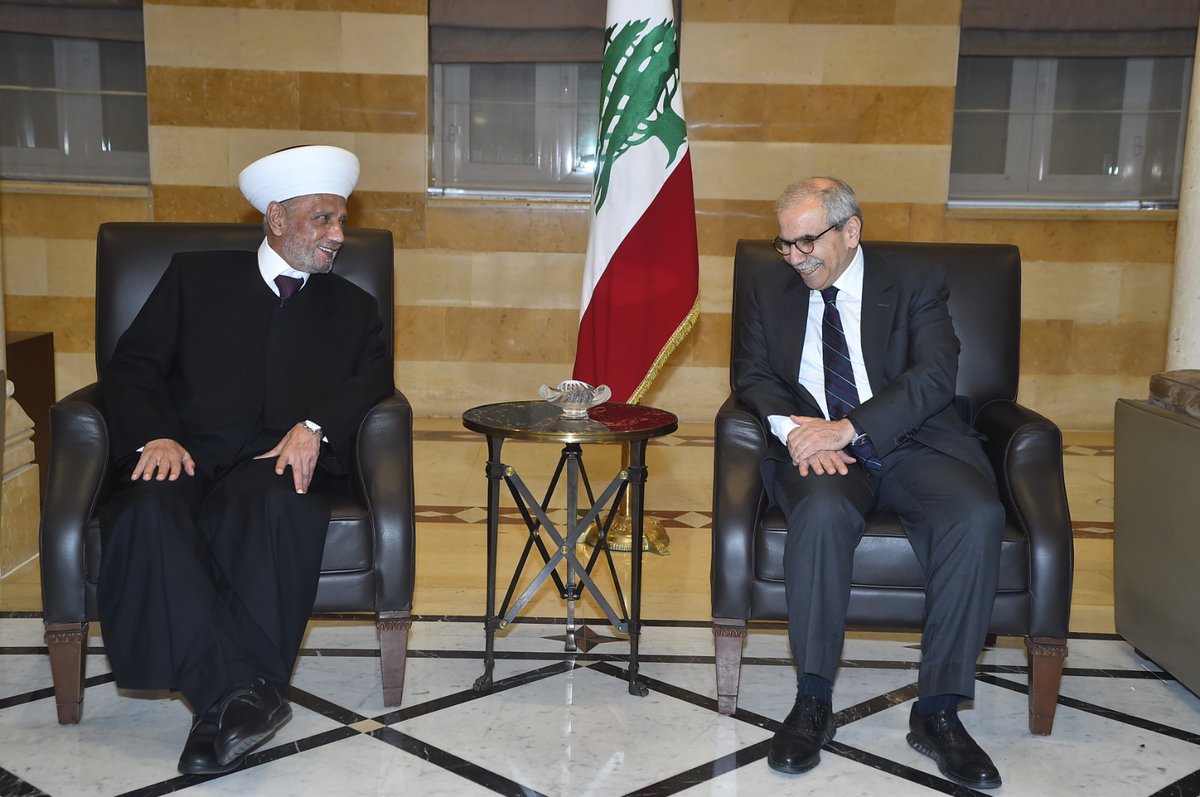BeirutTrend's tweet image. #نواف_سلام يلتقي مفتي الجمهورية اللبنانية ومفتي المناطق
التفاصيل على موقع "ترند بيروت"👇
trendbeirut.com/%d8%b3%d9%84%d…
@nawafasalam