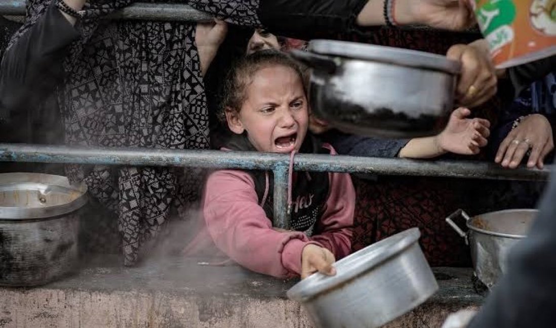 AdameMedia's tweet image. BREAKING:
80 children died in Gaza due to hunger, according to the Palestinian Red Crescent.
This is unforgivable.