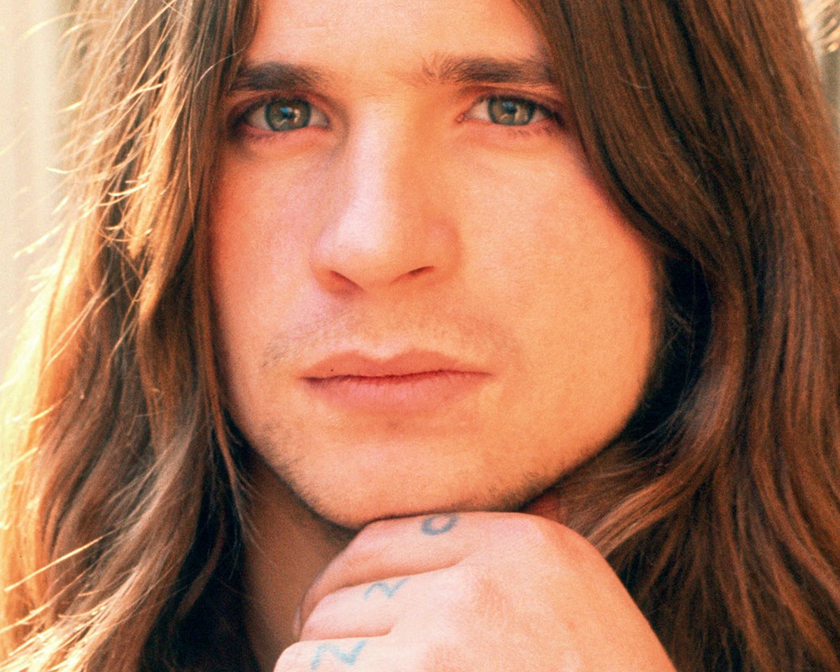 ianchriste's tweet image. I've got to travel forever, it's all within my mind, an endless path to endeavor...
Forever is a long, long time 🦇💦
#ozzy #ozzyosbourne #blizzardofozz #blacksabbath