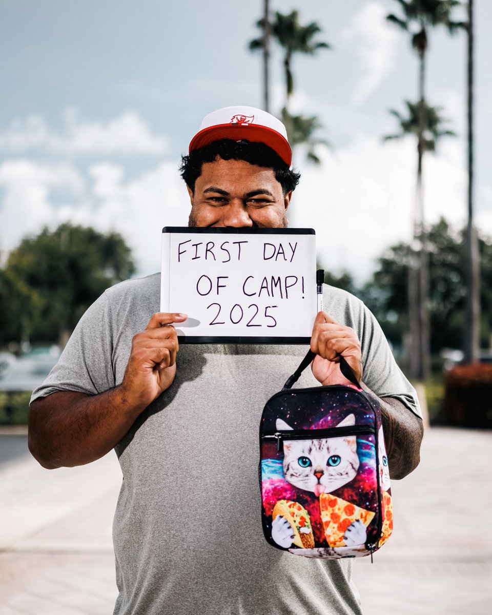 Vita cannot contain his excitement 🤭