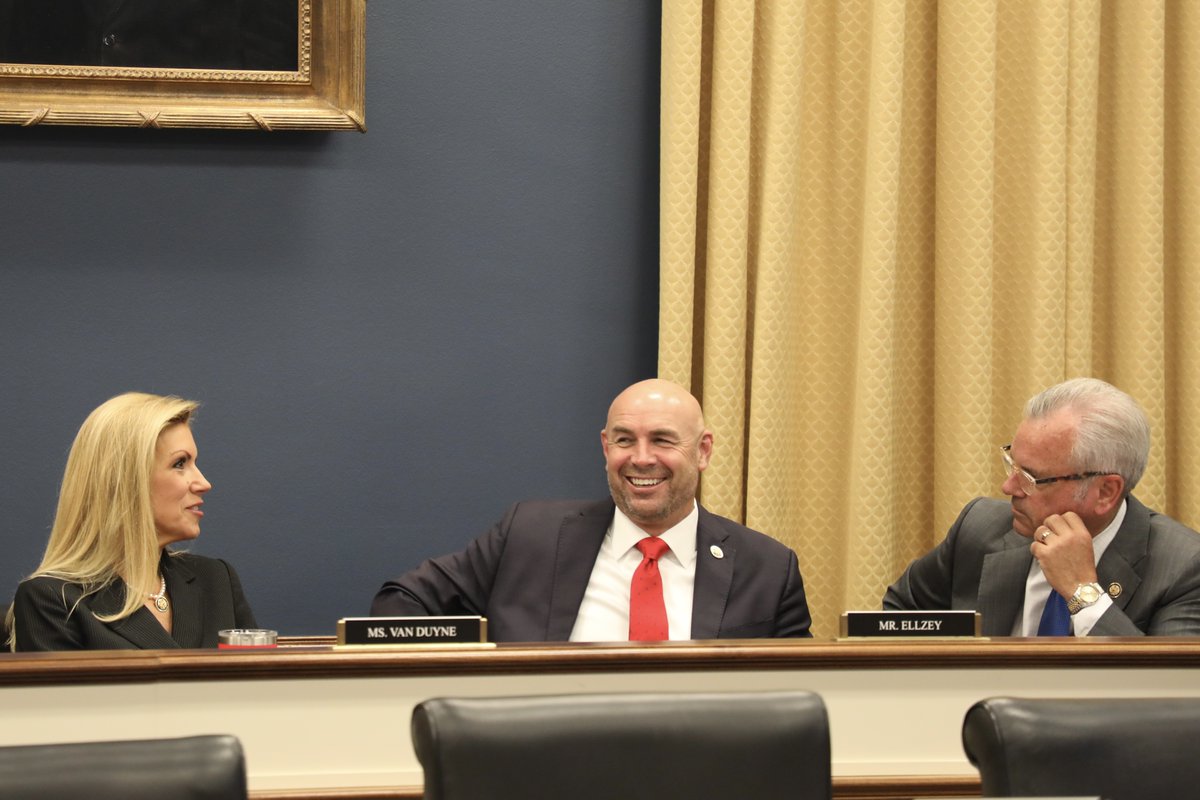 RepEllzey's tweet image. Today, the @HouseSmallBiz passed five bills aimed at giving small business owners the tools they need to succeed and making the SBA more efficient. I was proud to support both the Investing in All of America Act of 2025 and the Made in America Manufacturing Finance Act. These…